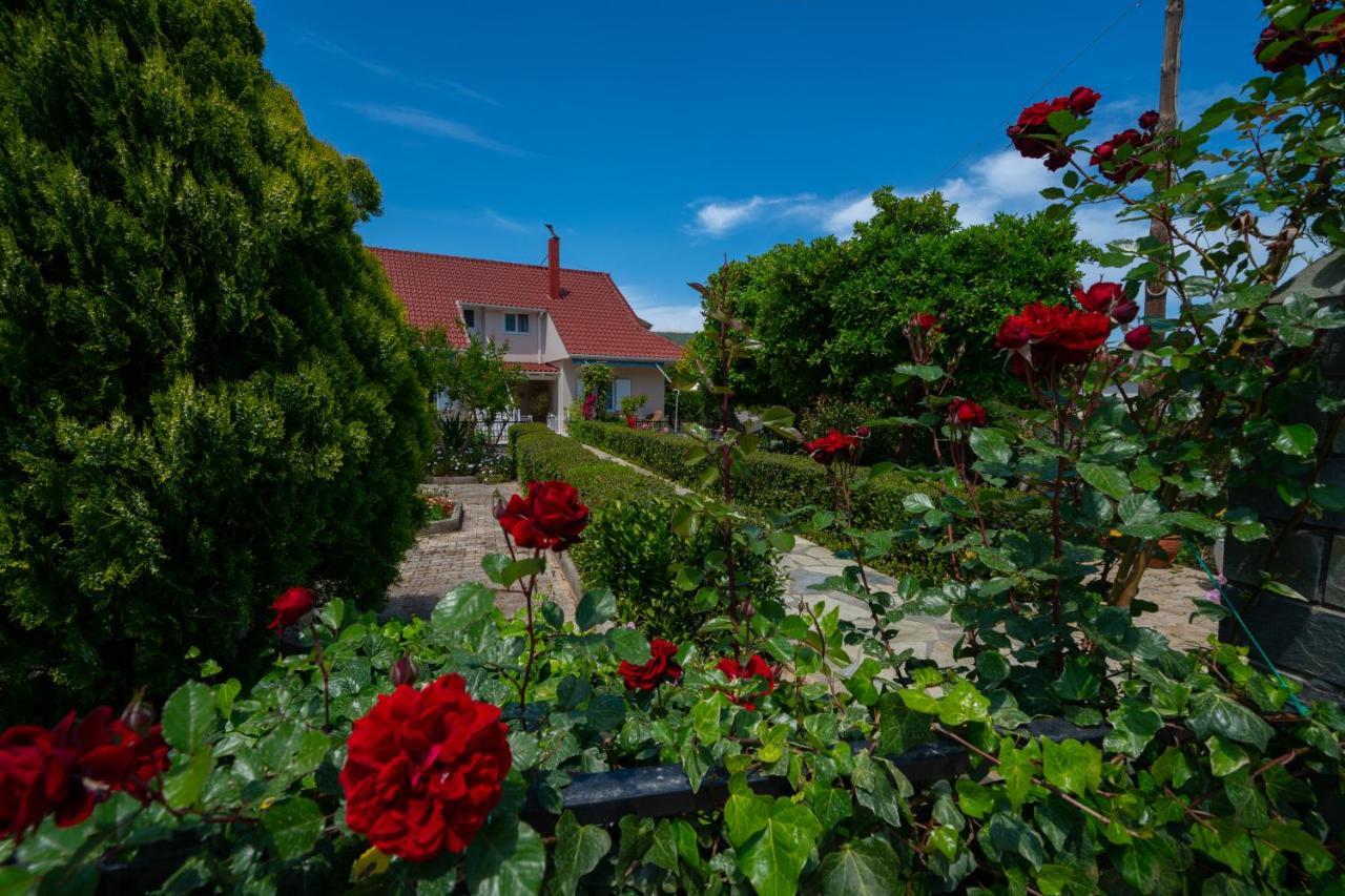 Christina'S Place ซามี ภายนอก รูปภาพ